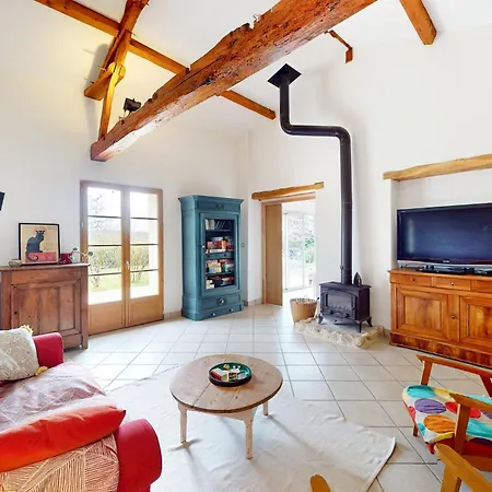 In Nyaraló Saint-Géraud-de-Corps