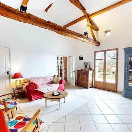 Nyaraló In Saint-Géraud-de-Corps