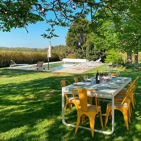 Сasa de vacaciones In Saint-Géraud-de-Corps
