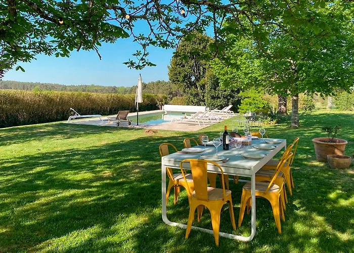 Vakantiehuis In Saint-Géraud-de-Corps